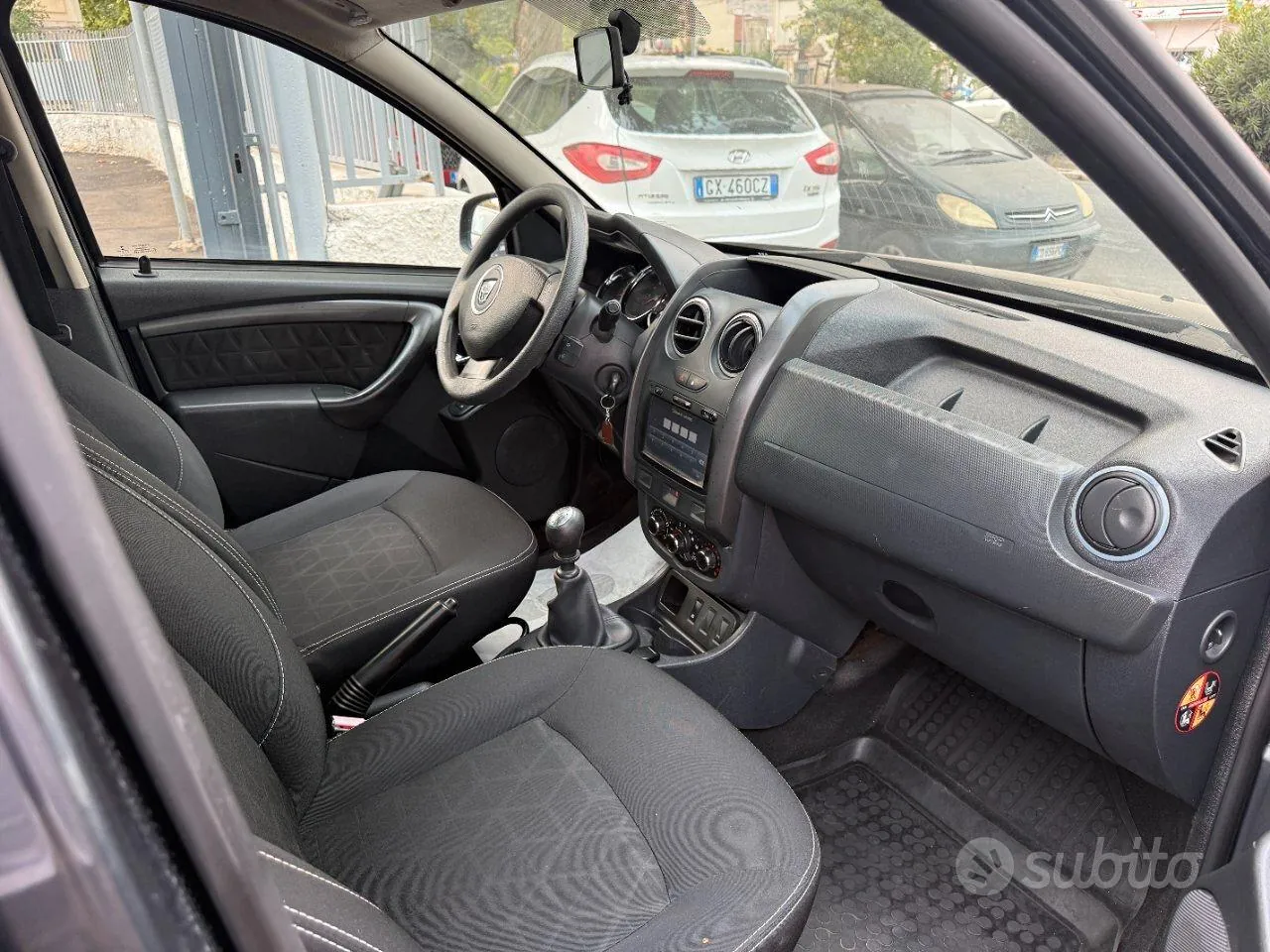 Dacia Duster 2015 photo 4