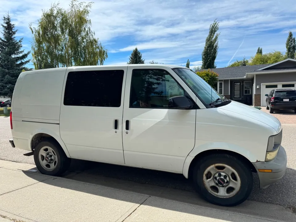 GMC Safari