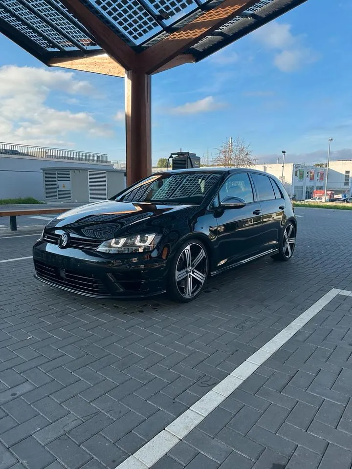 Volkswagen Golf 7 R