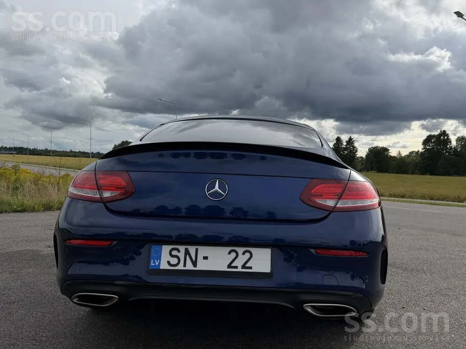 Mercedes-Benz C250 2017 photo 5