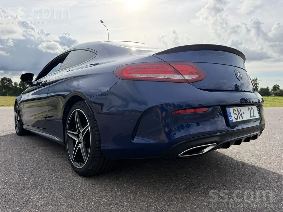 Mercedes-Benz C250 2017 photo 4