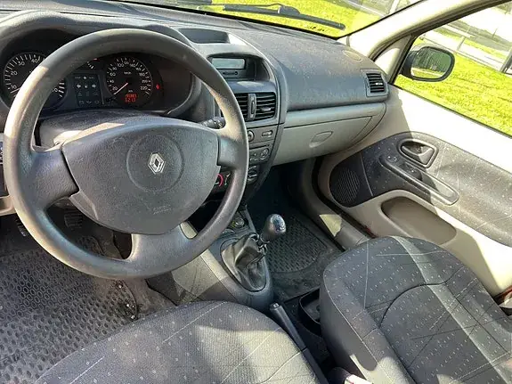 Renault Clio 2003 photo 5