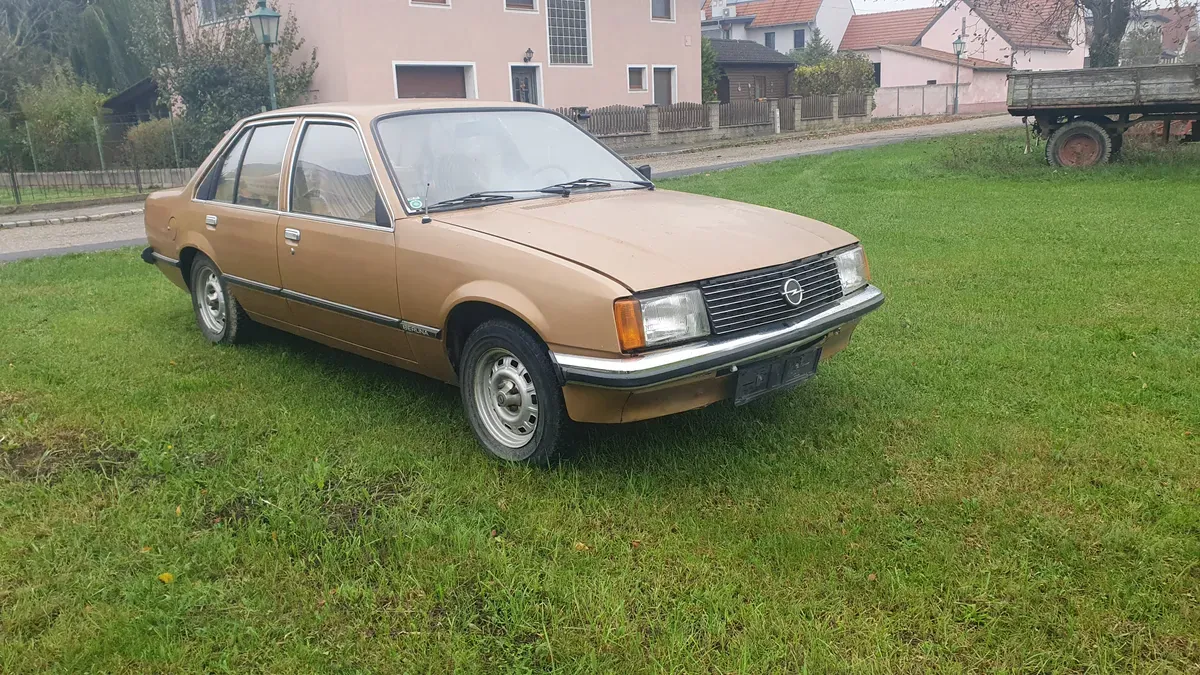 Opel Rekord 1977 photo 3