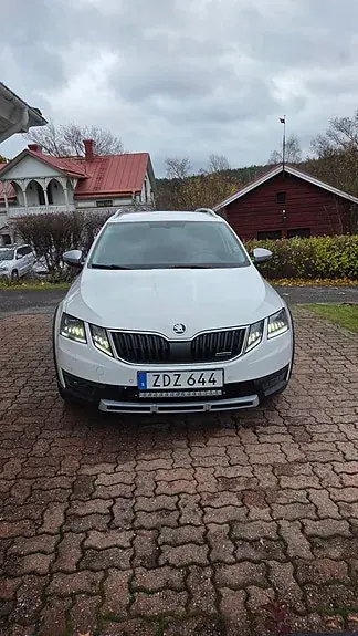 Skoda Octavia Scout 2018 photo 3