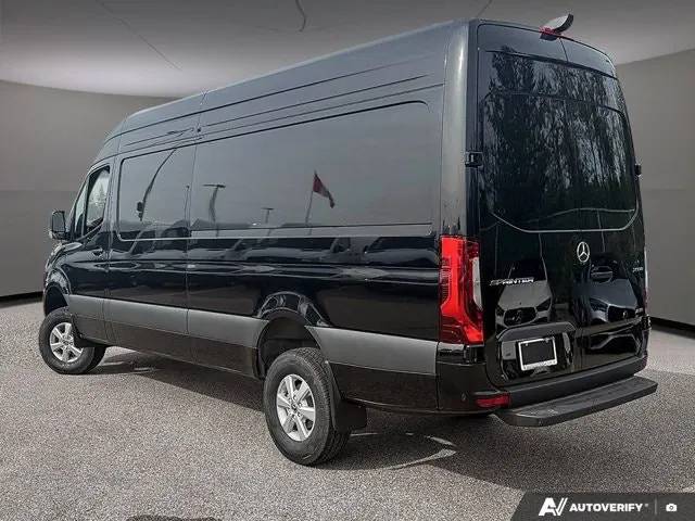 Mercedes-Benz Sprinter 2026 photo 5