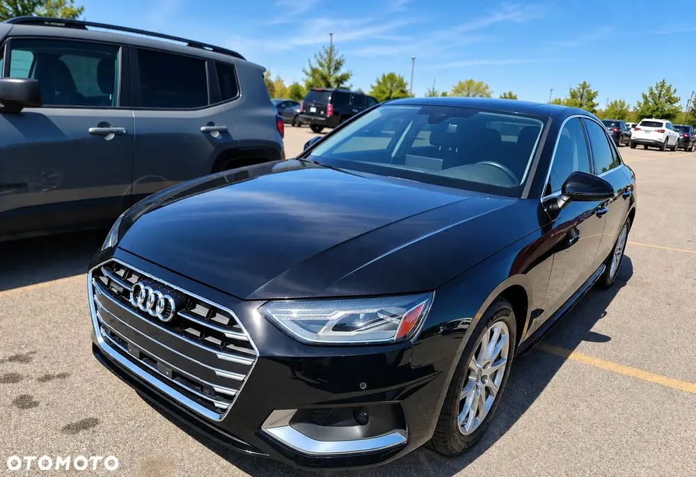 Audi A4 Limousine