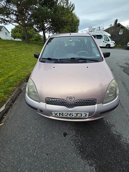 Toyota Yaris 2001 photo 3