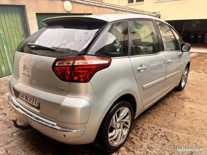 Citroen C4 Picasso 2011 photo 4