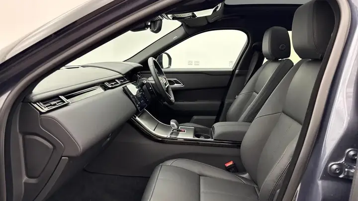 Land Rover Range Rover Velar 2025 photo 3