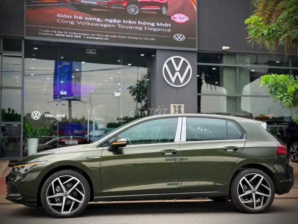 Volkswagen Golf 2025 photo 3