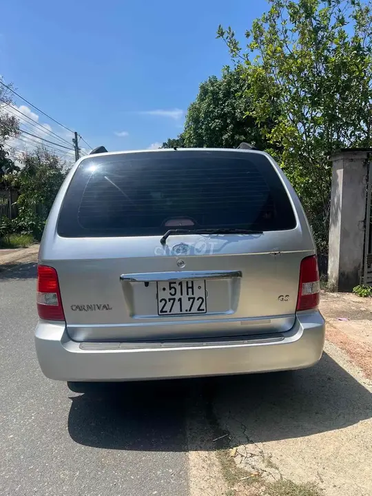 Kia Carnival