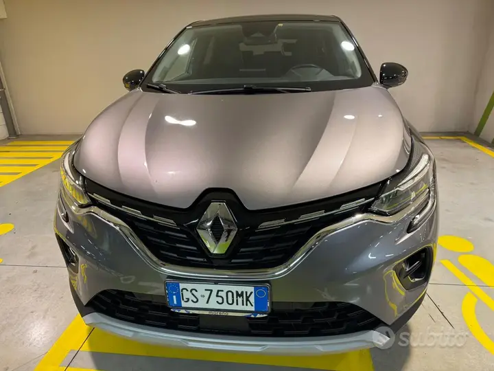 Renault Captur 2024 photo 2