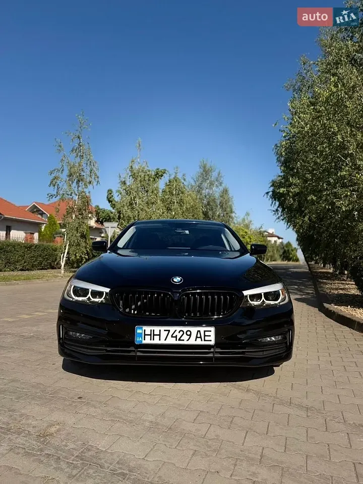 BMW 5 Series 2017 photo 2