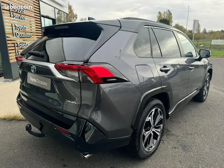 Toyota Rav4 2025 photo 5