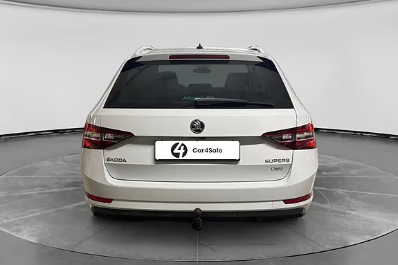 Skoda Superb 2019 photo 4