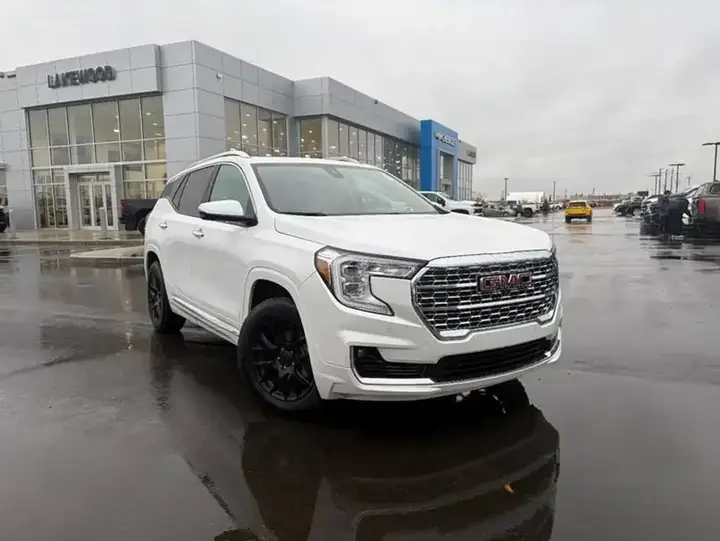 GMC Terrain 2022 photo 2