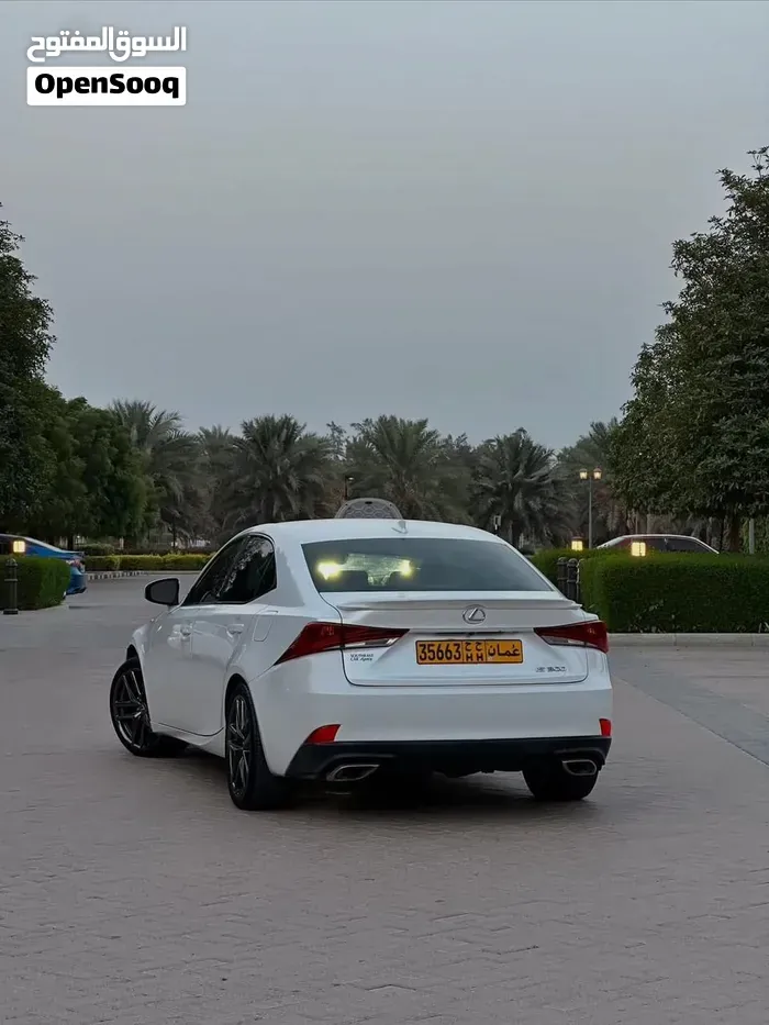 Lexus Is300 2018 photo 3