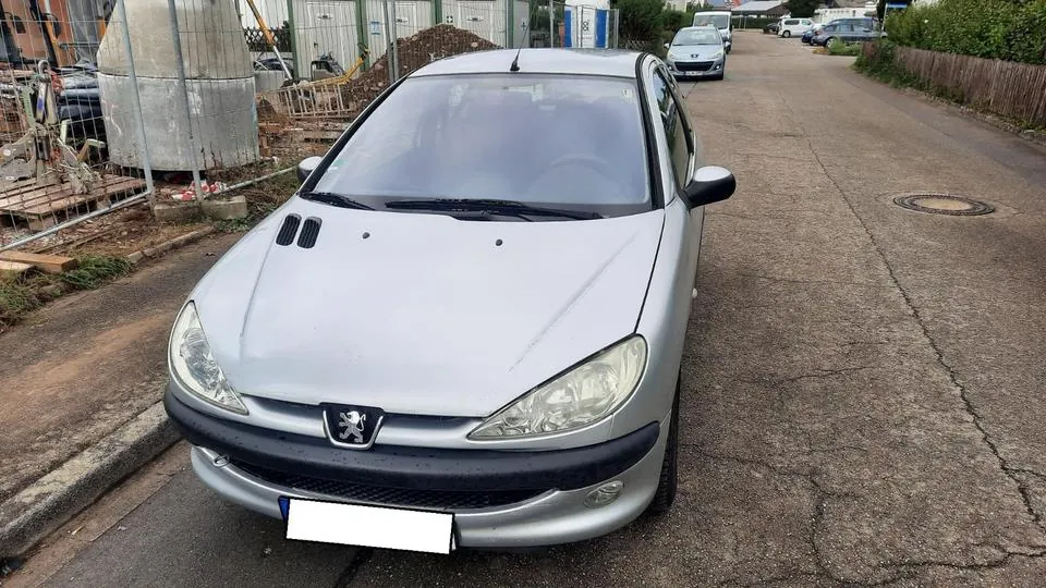 Peugeot 206