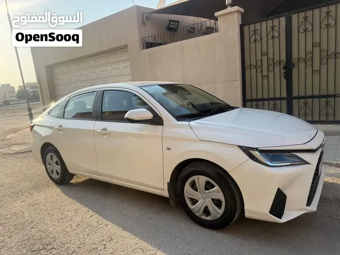 Toyota Yaris 2023 photo 3
