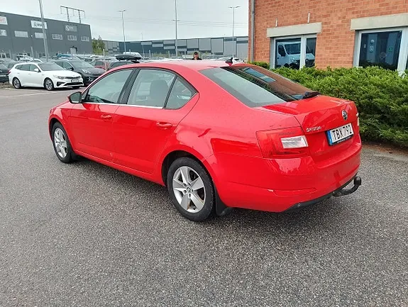 Skoda Octavia 2015 photo 3