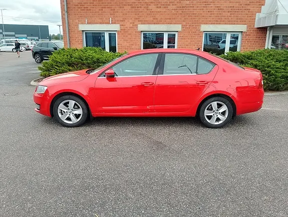 Skoda Octavia 2015 photo 2