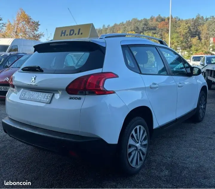 Peugeot 2008 2015 photo 2