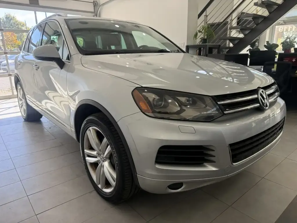 Volkswagen Touareg 2012 photo 3