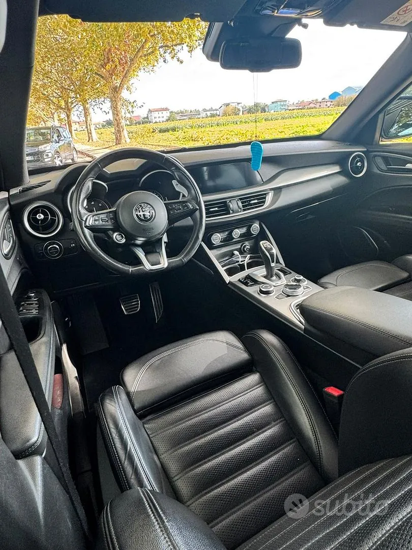 Alfa Romeo Stelvio 2022 photo 5