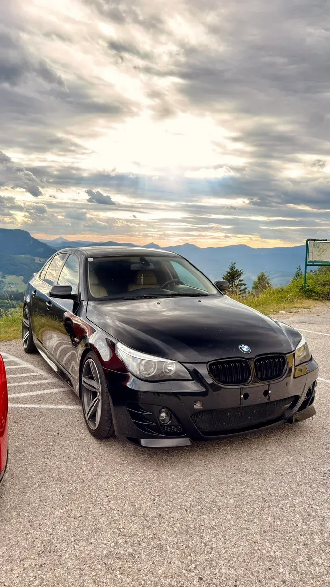 BMW 5 Series 2004 photo 3