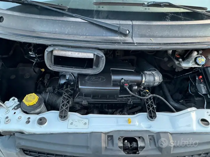 Ford Transit 2012 photo 2