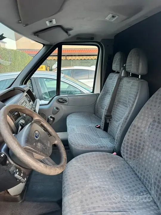 Ford Transit 2012 photo 4