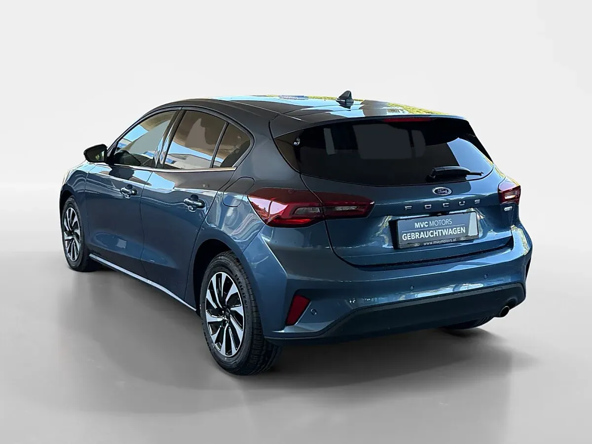 Ford Focus 2023 photo 3