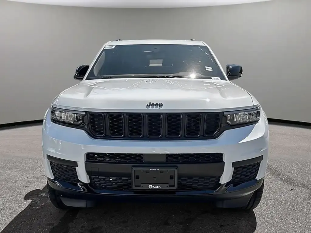 Jeep Grand Cherokee 2026 photo 2