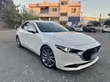 Mazda 3 2020 photo 2