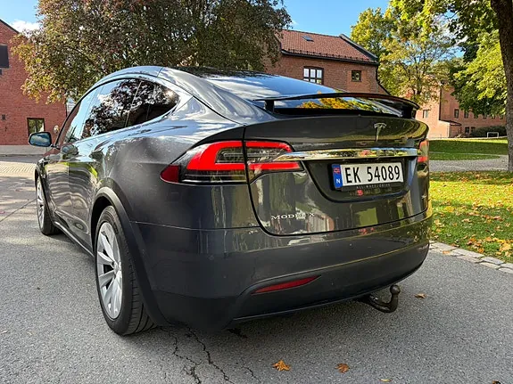 Tesla Model X 2017 photo 3