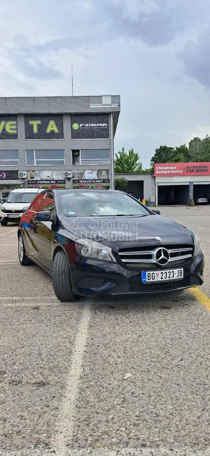 Mercedes-Benz A 180 2013 photo 3