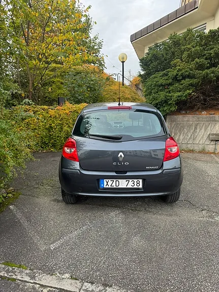 Renault Clio 2006 photo 3