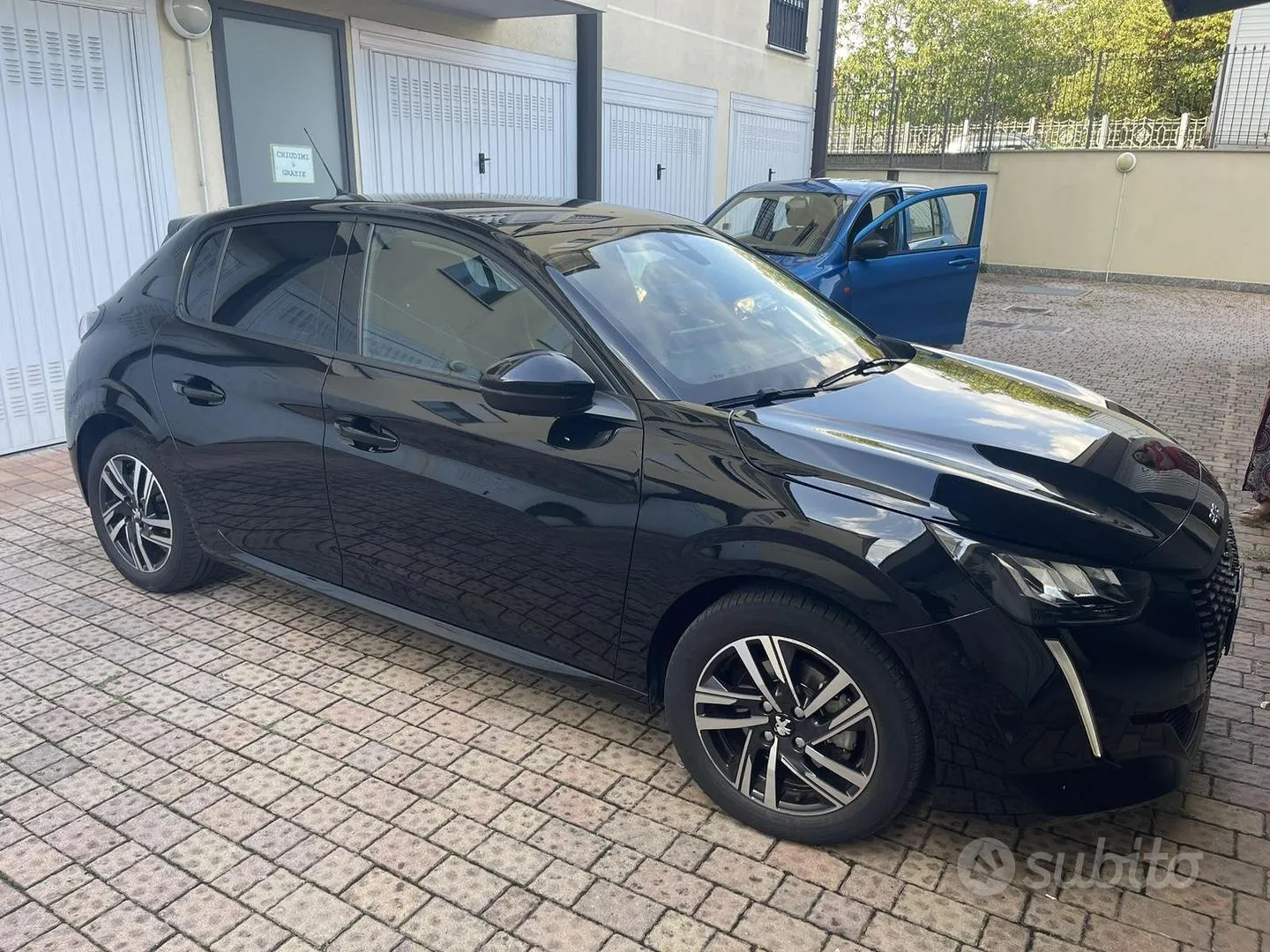 Peugeot 208 2021 photo 2