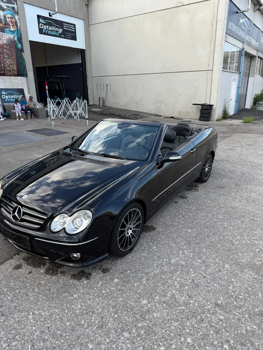Mercedes-Benz Clk-Class 2005 photo 3