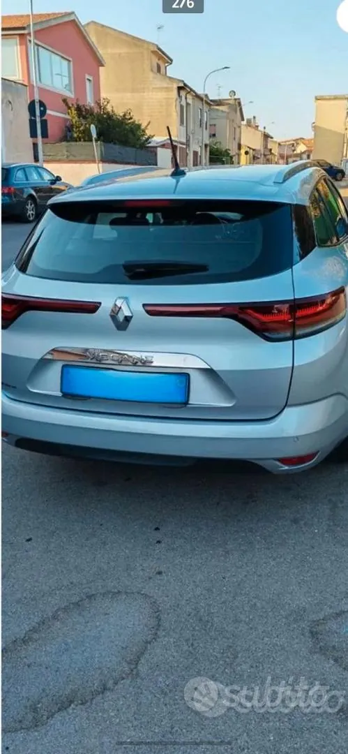 Renault Megane 2022 photo 2