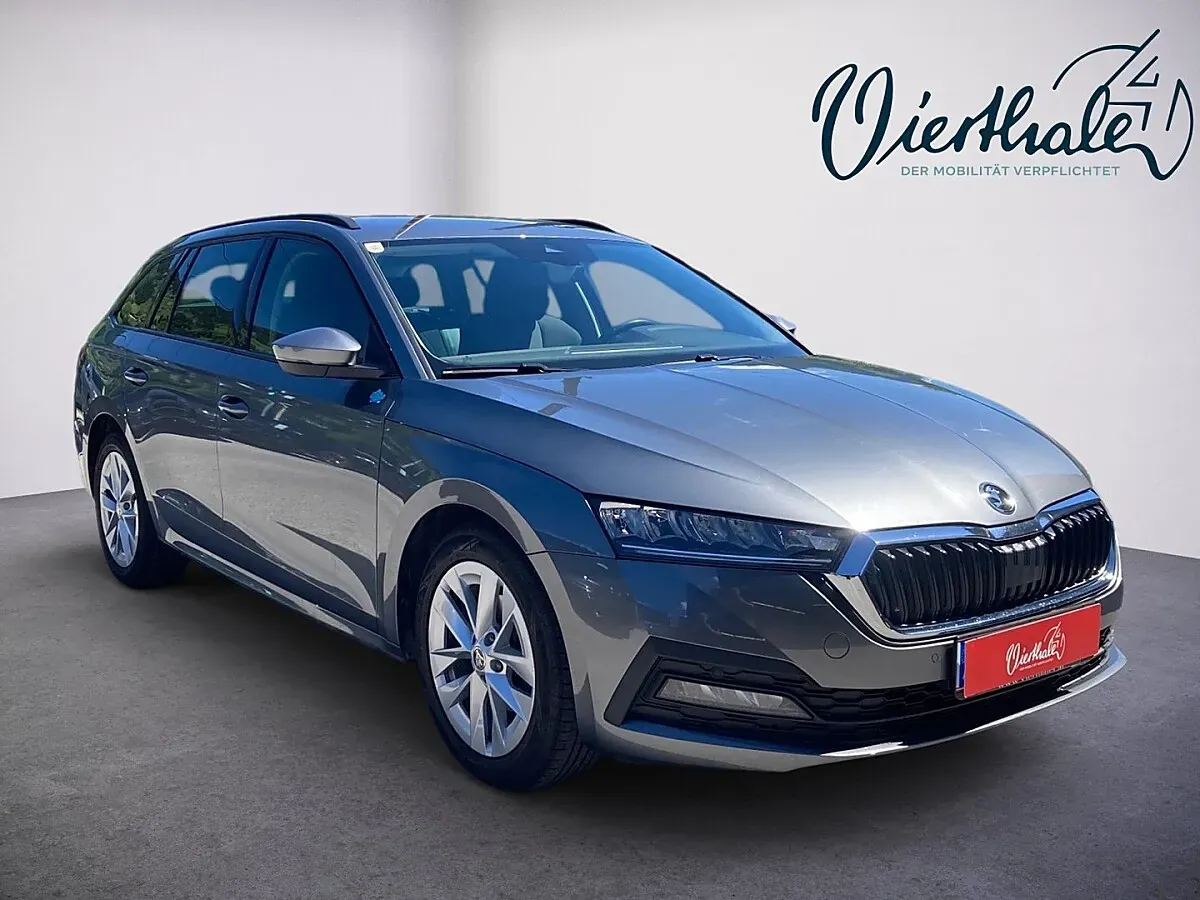 Skoda Octavia 2023 photo 2