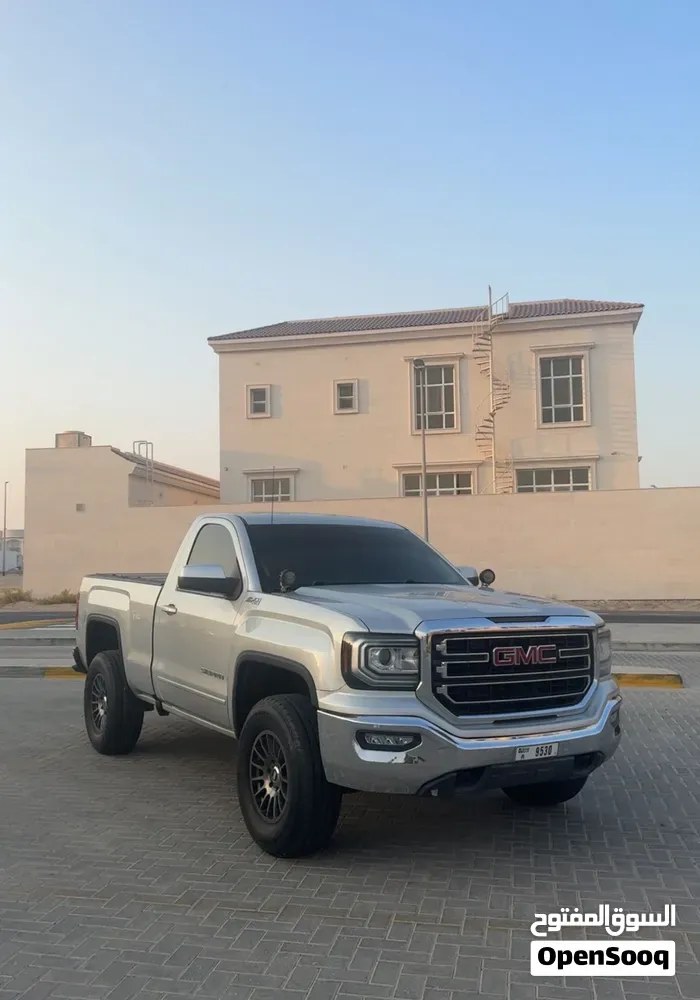 GMC Sierra