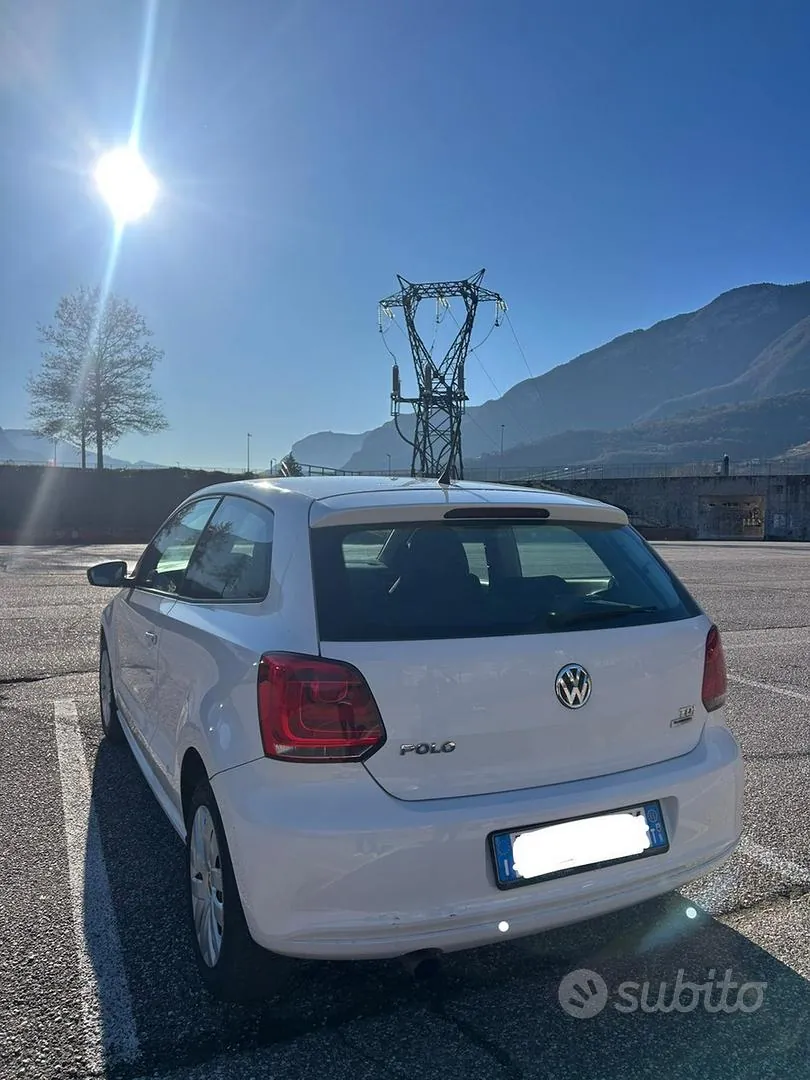 Volkswagen Polo 2011 photo 3