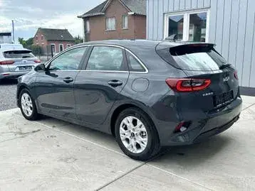 Kia Ceed 2025 photo 3