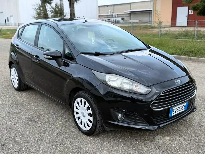 Ford Fiesta 2014 photo 4