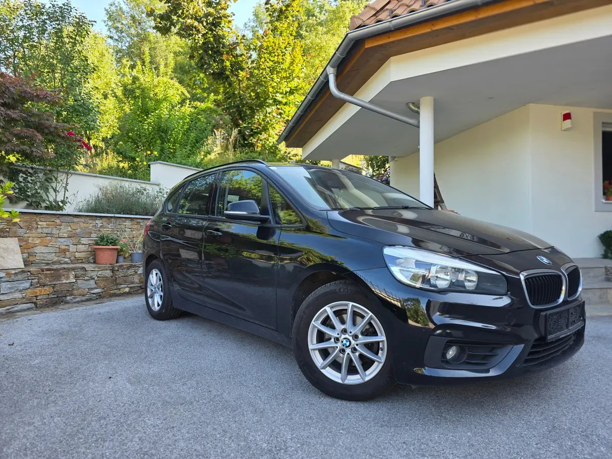 BMW 2 Series 2017 photo 2