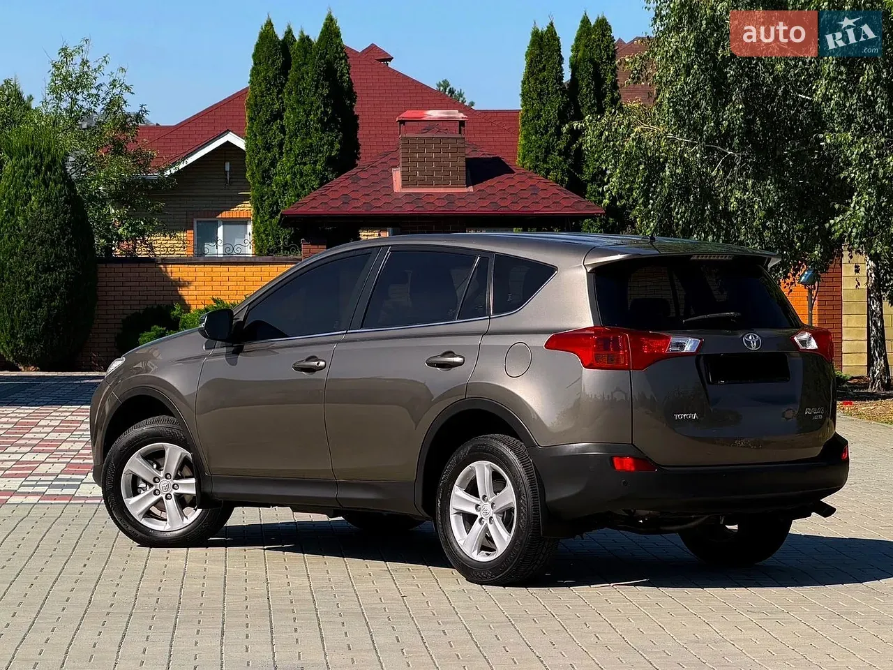 Toyota Rav4 2014 photo 2
