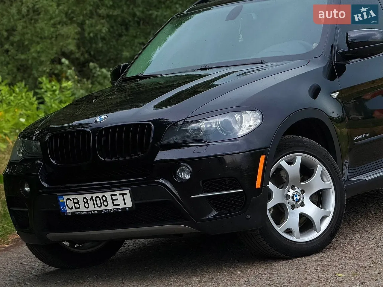 BMW X5 2010 photo 2
