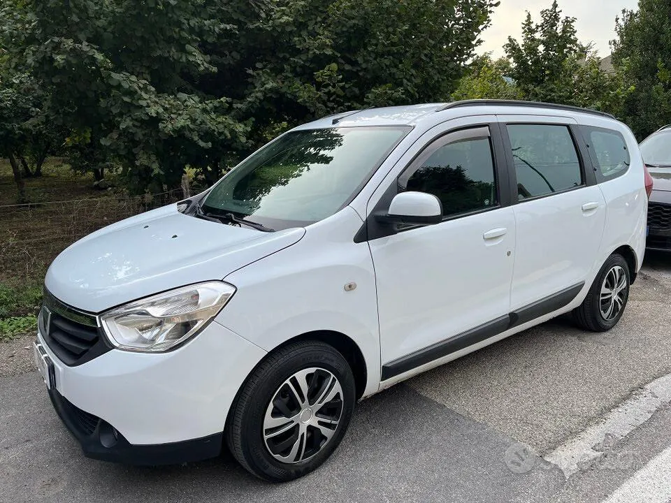 Dacia Lodgy 2015 photo 2