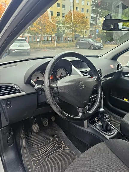 Peugeot 207 Sw 2008 photo 5